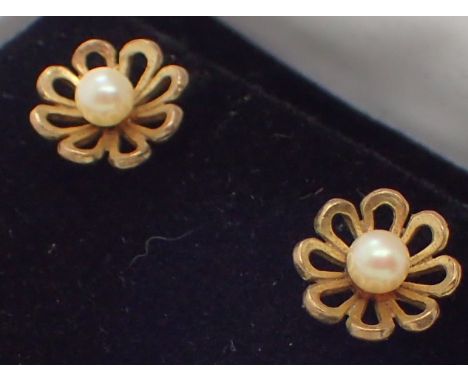 Pair of 9ct gold and pearl drop earrings