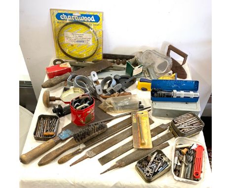 Selection of vintage and later tools 