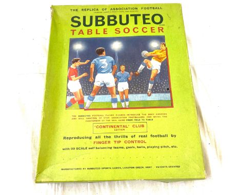 Subbuteo table soccer continental club edition, with extra boxed teams (Spurs and wolves), FA Cup 