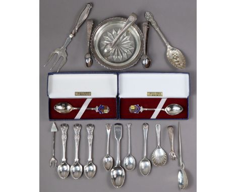 Two silver &amp; enamel 1977 Silver Jubilee commemorative spoons, Birmingham 1977 by Deakin &amp; Francis, in original boxes 