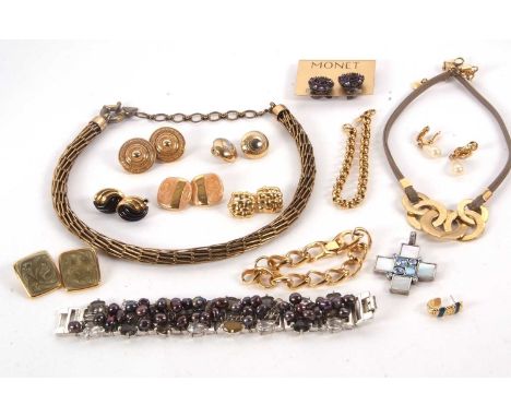 A mixed lot of costume jewellery, to include Monet, Dryberg Kern and Bulatti, (qty)