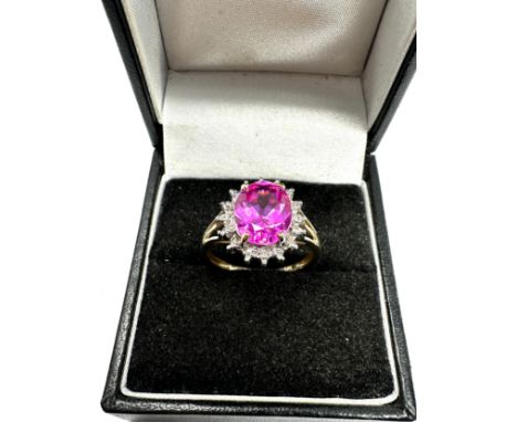 9ct gold diamond &amp; synthetic pink sapphire  ring (2.7g) 