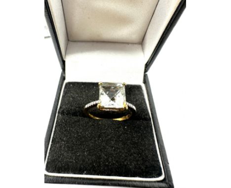 9ct  diamond and prasiolite ring (2.8g) 