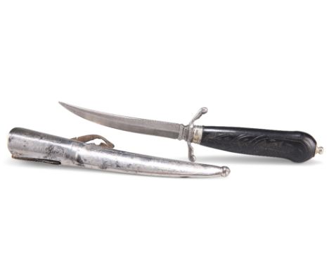 A SWEDISH HUNTING KNIFE, LATE 19TH CENTURY, by Carl Walfrid Dahlgren, Eskilstuna, Sweden, the curved single edged steel blade