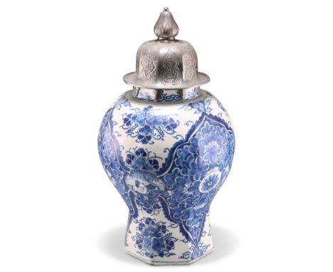 A LARGE 18TH CENTURY DUTCH DELFT BLUE AND WHITE VASE, inverted baluster form with octagonal neck rim and foot, decorated with