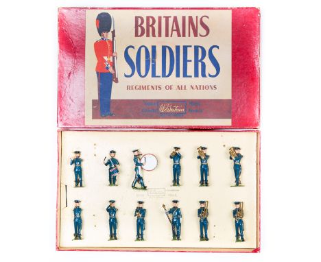 A rare Britains Royal Air Force Band No.1527. 1956 12 RAF figures in peaked caps – Band Master with mace, bass drummer and ba