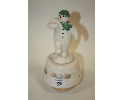 A ROYAL DOULTON SNOWMAN COLLECTION MUSICAL SNOWMAN MAGIC FIGURE