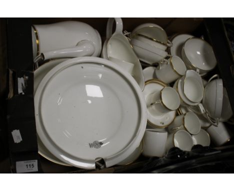 A TRAY OF ROYAL WORCESTER VICEROY GILDED CHINA 