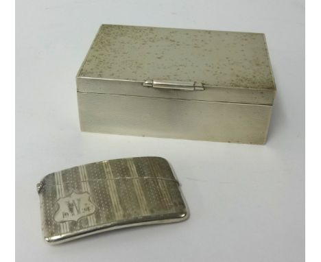 A George V silver and engine turned card case together with a silver cigarette box, 14cm x 9cm x 5cm (2).