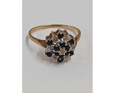 9ct SAPPHIRE &amp; DIAMOND CLUSTER RING, SIZE 'O'