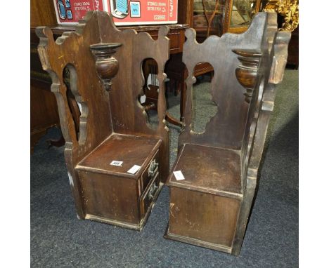 PAIR OF MAHOGANY DRESSING TABLE MIRROR HOLDER ENDS WITH DRAWERS