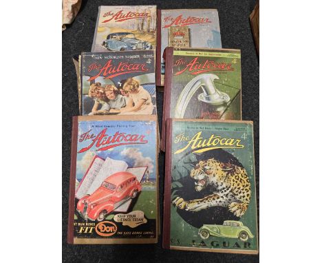 CARTON WITH VINTAGE BOUND AUTO CAR MAGAZINES OR ANNUALS