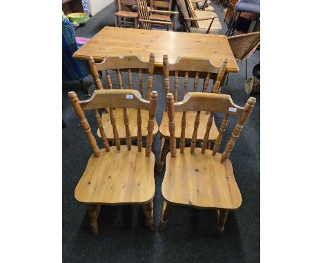 PINE KITCHEN TABLE &amp; 4 MATCHING SPINDLE BACK CHAIRS