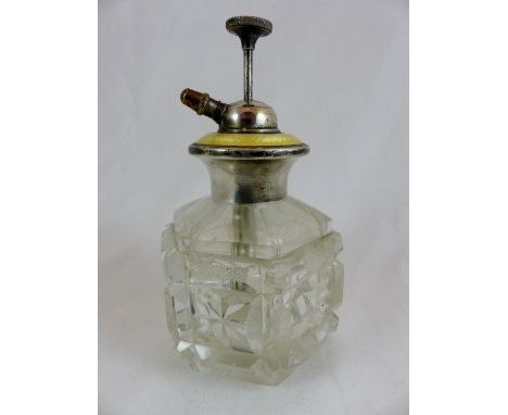Sterling silver and enamel bottle (Damage to glass bottle lid)