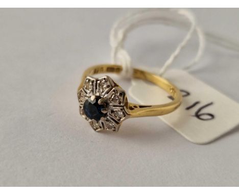 Vintage 18ct hallmarked sapphire &amp; diamond cluster ring, size K