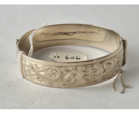 A hinged silver bangle 46 gms