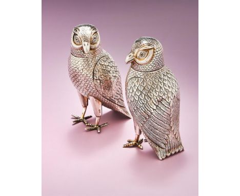 
	
		A PAIR OF DUTCH SILVER BIRD PEPPERETTES
		.930 STANDARD, SPONSOR&#39;S MARK FOR SAMUEL BOYCE LANDECK, IMPORT MARK FOR LO