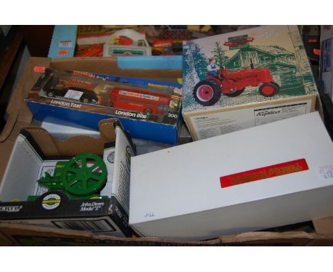 A quantity of mixed diecast vehicles to include; Dinky Souvenir set London, Universal Hobbies Bettimax farm trailer, ERTL Joh