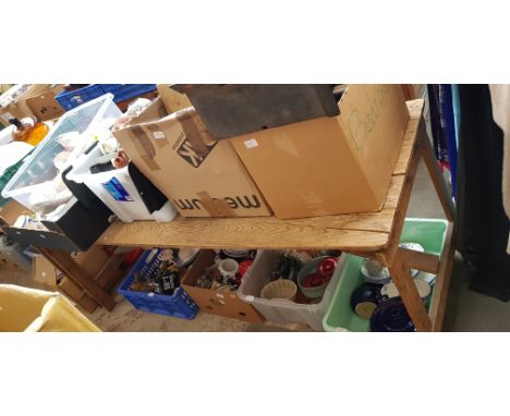 10 boxes of various items to include ceramics, collectables, electricals, vinyl records and a clock etc. 