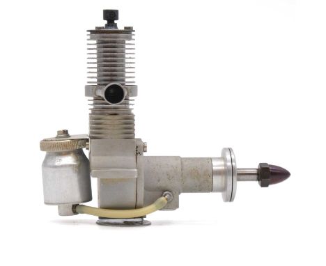 Richard Gron 'long stroke' aero model aircraft engine, 2.5cc diesel, 12mm/22mm, Czech Republic
