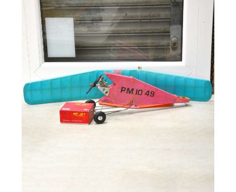 Pink 'PM 10 49' unorthodox FF model aircraft, wingspan 89cm (35 inches), with MP Jet 040 PB diesel engine