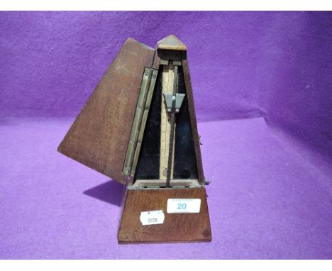 A Maelzel Paquet metronome