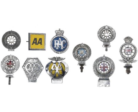 Assorted RAC and AA badges,including die-cast full member's RAC badge, an RAC Associate member's badge number N77200 (enamel 