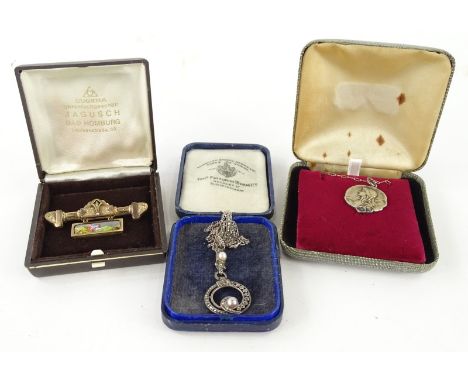 Various jewellery, a drop brooch set with small painted figure, with plain pin back, 6cm wide, an Edwardian Art Nouveau penda
