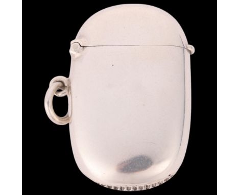 A George V silver Vesta case, Joseph Gloster Ltd, Birmingham 1907, plain oval form with gilt interior, 4.5cm x 3cm, 16gA few 