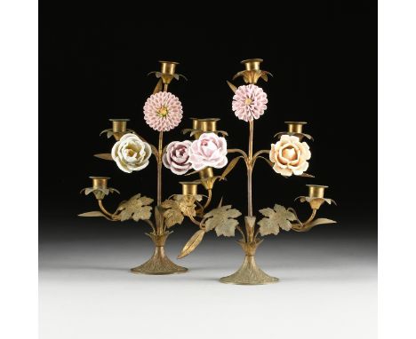 A PAIR OF VINTAGE BRASS AND PORCELAIN FLOWER BLOOM FIVE-LIGHT CANDELABRAS, EARLY 20TH CENTURY, with narcissus form candle cup