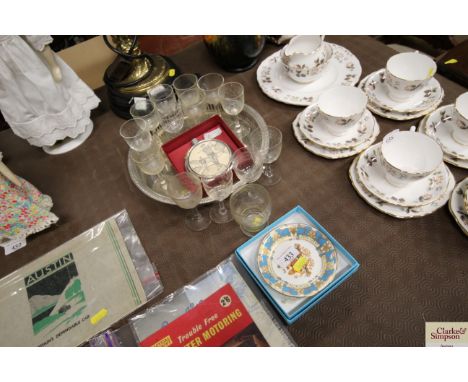 A quantity of Pall Mall glassware together with a Golden Jubilee dish and a hip flask decorated with golfers