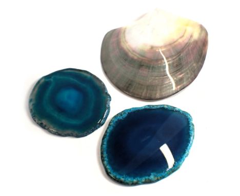 A mother of pearl shell, and two Gemporia Madagascan agate, with certificate, boxed. (3)