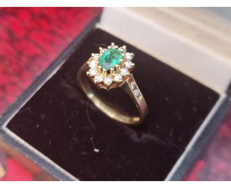 18ct Gold, Emerald &amp; Diamond Dress Ring