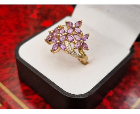 9ct Gold Amethyst and Diamond Dress Ring - size P, 4.65g