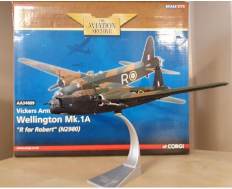 Corgi Aviation Archive Vickers Armstrong Wellington 'R for Robert' Mk 1A 1:72 scale die-cast model, stand and box (AA34809)