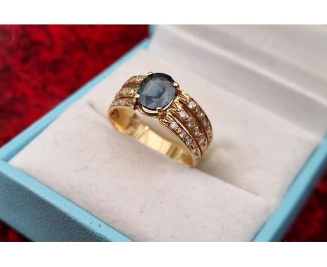 18ct Gold, Diamond and Sapphire Ring, size M+0.5 and 3.66g