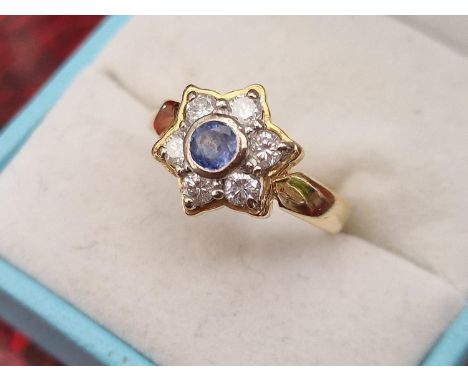 18ct Gold, Sapphire and Diamond Star Ring, size N and 5.29g