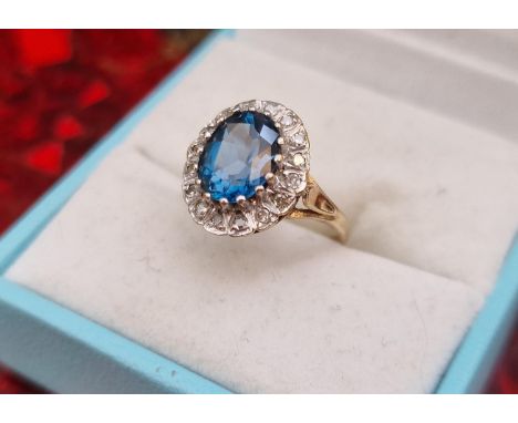 Vintage 14ct Ring, with Diamond-surrounded Sapphire, size J and 2.94g