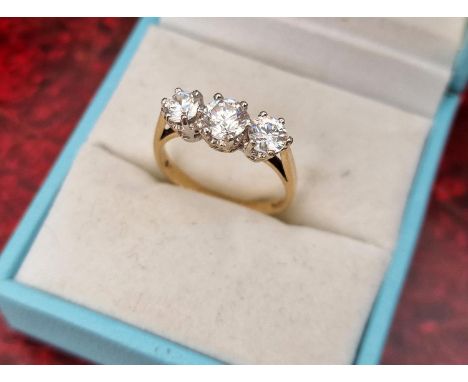 14ct Gold &amp; Platinum Ring with 3 large CZ stones, size M+0.5 and 2.53g