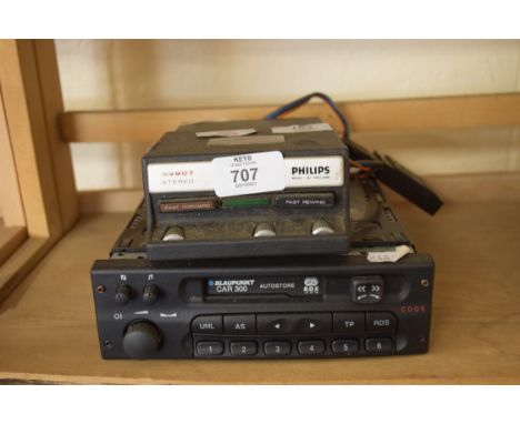 MIXED LOT: BLAUPUNKT VINTAGE CAR STEREO TOGETHER WITH A PHILIPS 8-TRACK PLAYER