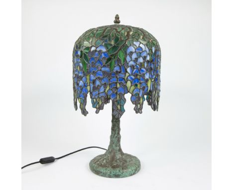 Tiffany style lampLamp in Tiffany stijlH 47 cm