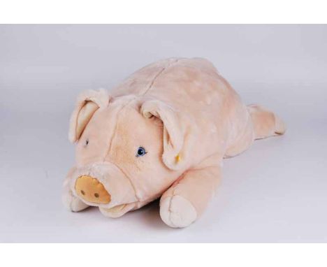 A Steiff pig