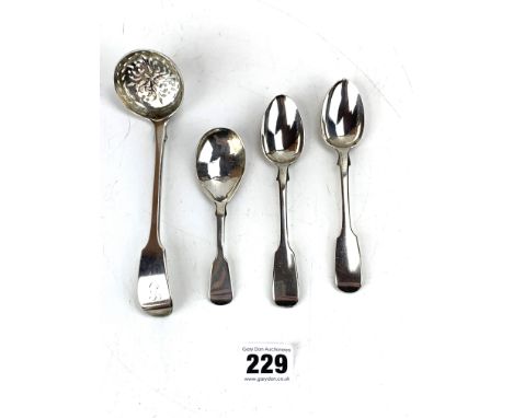 2 silver teaspoons, silver caddy spoon and silver sifting spoon, total w: 2.9 ozt