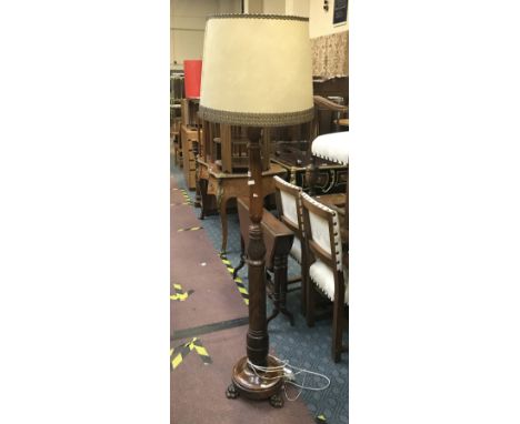OAK STANDARD LAMP