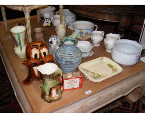 Various collectable ceramic ware