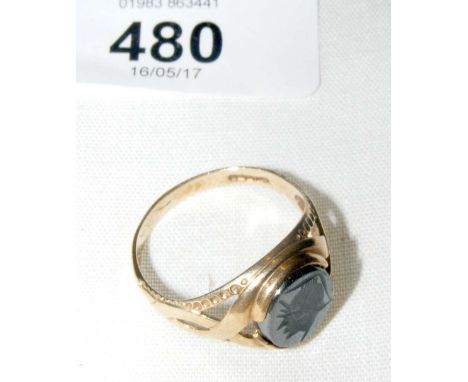 Gent's 9ct gold intaglio ring