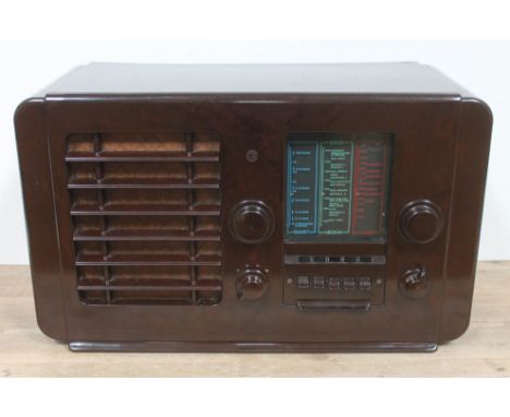 A vintage Ekco bakelite valve radio set. 