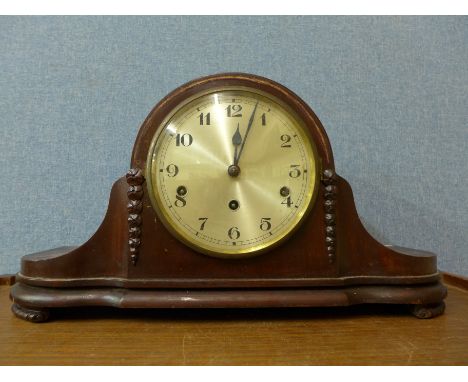 An early 20th Century mahogany mantel clock