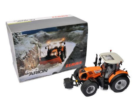 Wiking 1/32 farm model issue comprising Claas Arion 640 Kommunal Tractor. Model has been displayed, but no obvious sign of fa