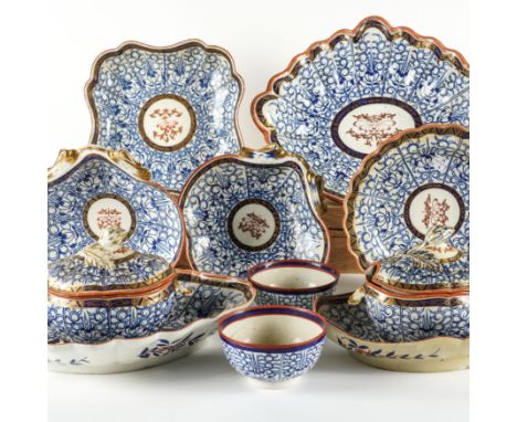 A WORCESTER `ROYAL LILY'  PATTERN PART SERVICECirca 1775 Comprising; a large fluted lozenge shaped bowl, three heart shaped d